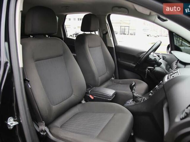 Опель Мерива, объемом двигателя 1.36 л и пробегом 230 тыс. км за 5600 $, фото 9 на Automoto.ua