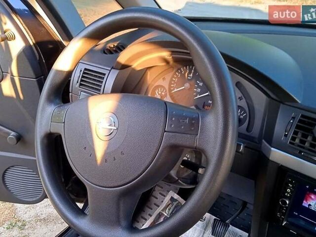 Опель Мерива, объемом двигателя 1.6 л и пробегом 165 тыс. км за 4500 $, фото 4 на Automoto.ua