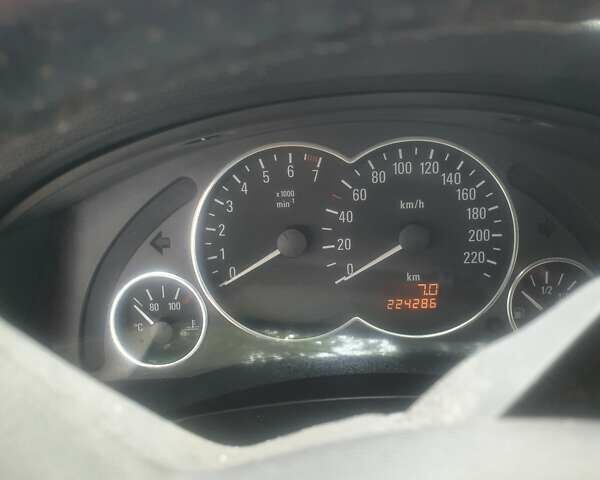 Опель Мерива, объемом двигателя 1.6 л и пробегом 220 тыс. км за 4800 $, фото 2 на Automoto.ua