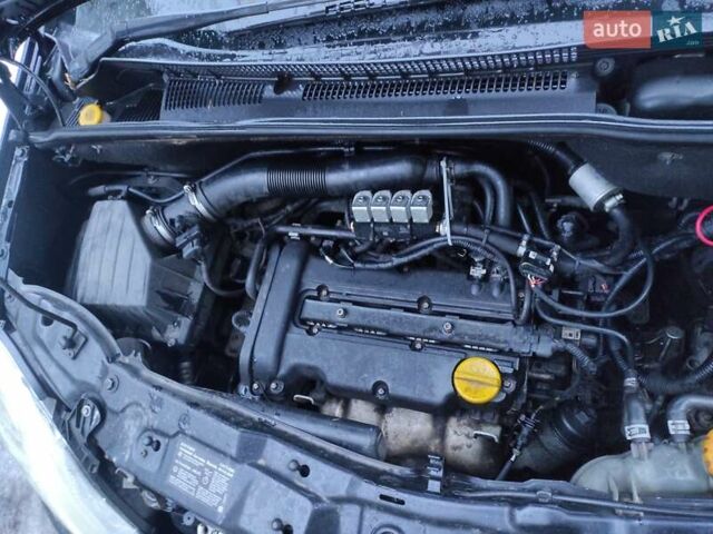 Опель Меріва, об'ємом двигуна 1.4 л та пробігом 205 тис. км за 5500 $, фото 5 на Automoto.ua