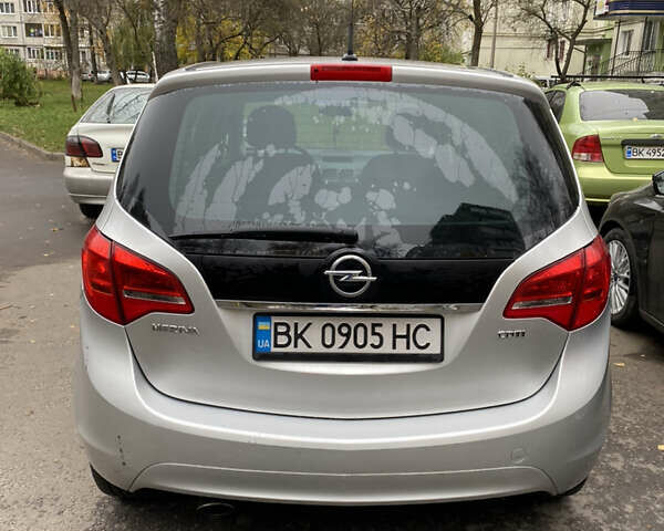 Опель Мерива, объемом двигателя 1.69 л и пробегом 260 тыс. км за 7200 $, фото 2 на Automoto.ua