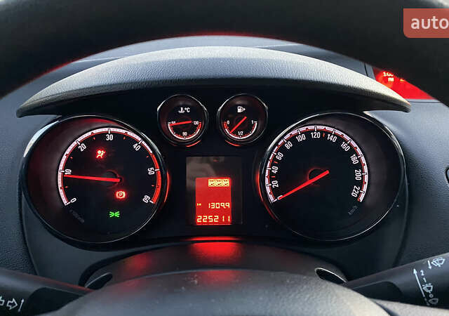 Опель Меріва, об'ємом двигуна 1.25 л та пробігом 225 тис. км за 5450 $, фото 24 на Automoto.ua
