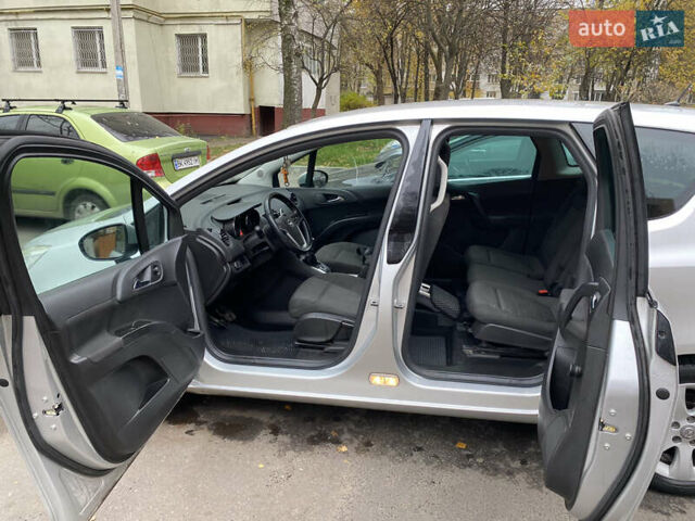 Опель Мерива, объемом двигателя 1.69 л и пробегом 260 тыс. км за 7200 $, фото 3 на Automoto.ua