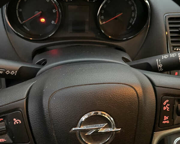 Опель Мерива, объемом двигателя 1.3 л и пробегом 215 тыс. км за 5950 $, фото 19 на Automoto.ua