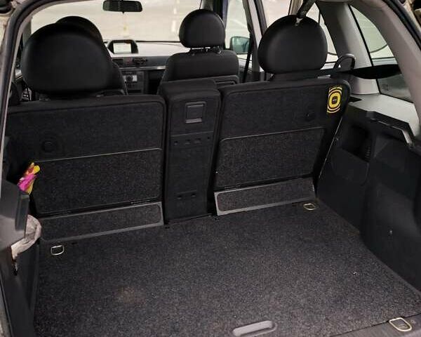 Жовтий Опель Меріва, об'ємом двигуна 1.6 л та пробігом 141 тис. км за 4500 $, фото 21 на Automoto.ua