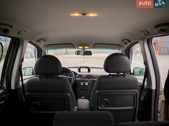 Жовтий Опель Меріва, об'ємом двигуна 1.6 л та пробігом 141 тис. км за 4500 $, фото 11 на Automoto.ua