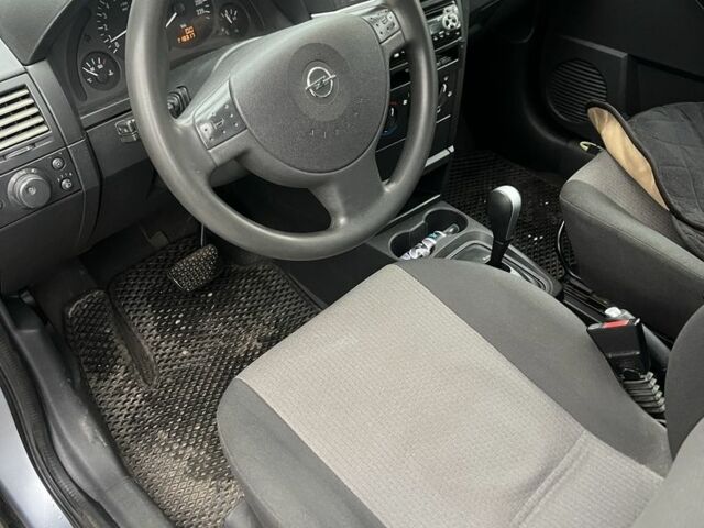 Сірий Опель Меріва, об'ємом двигуна 1.6 л та пробігом 220 тис. км за 3100 $, фото 15 на Automoto.ua