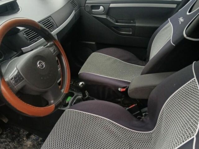 Серый Опель Мерива, объемом двигателя 1.7 л и пробегом 321 тыс. км за 1000 $, фото 14 на Automoto.ua