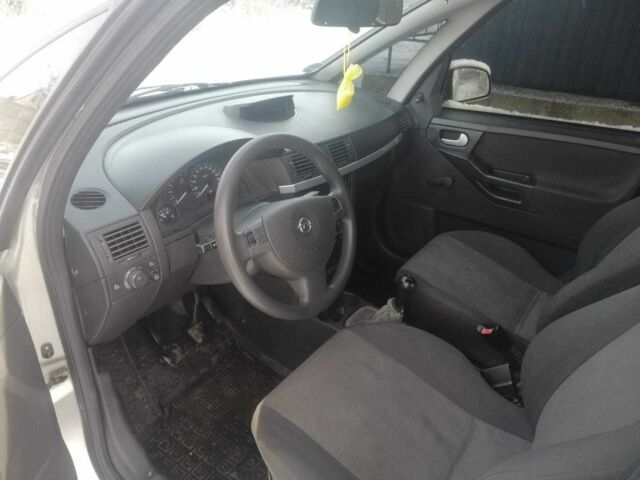 Сірий Опель Меріва, об'ємом двигуна 1.6 л та пробігом 238 тис. км за 2500 $, фото 8 на Automoto.ua