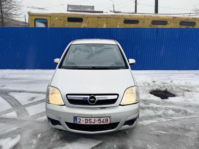 Серый Опель Мерива, объемом двигателя 1.4 л и пробегом 240 тыс. км за 1500 $, фото 5 на Automoto.ua