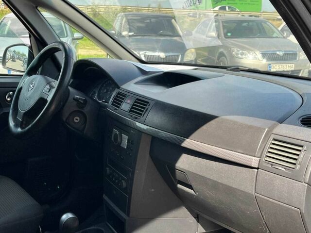 Серый Опель Мерива, объемом двигателя 1.6 л и пробегом 256 тыс. км за 3300 $, фото 8 на Automoto.ua