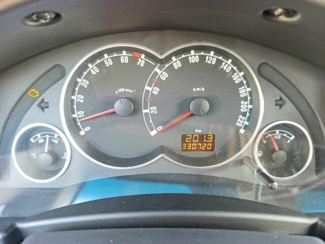 Серый Опель Мерива, объемом двигателя 1.8 л и пробегом 330 тыс. км за 3600 $, фото 11 на Automoto.ua