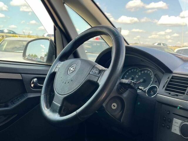 Серый Опель Мерива, объемом двигателя 1.6 л и пробегом 256 тыс. км за 3300 $, фото 5 на Automoto.ua