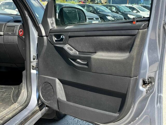 Серый Опель Мерива, объемом двигателя 1.6 л и пробегом 256 тыс. км за 3300 $, фото 2 на Automoto.ua