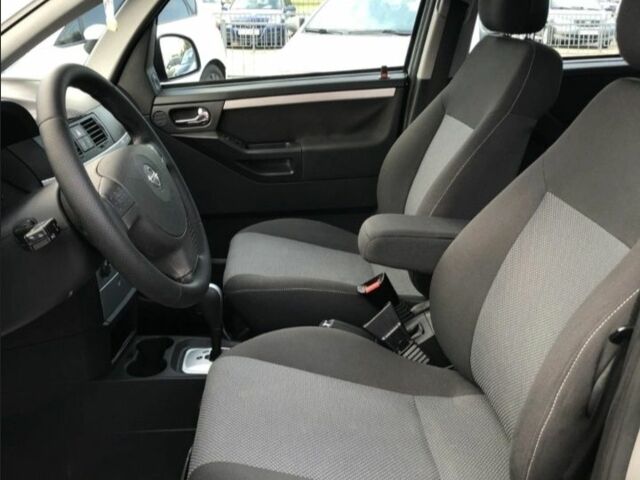 Серый Опель Мерива, объемом двигателя 1.6 л и пробегом 190 тыс. км за 6400 $, фото 1 на Automoto.ua