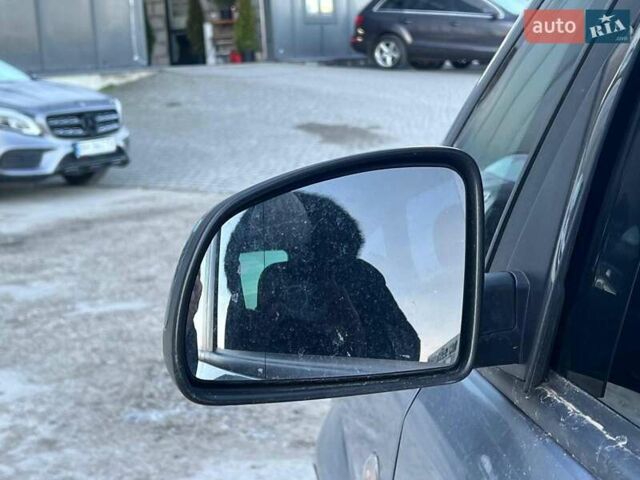 Серый Опель Мерива, объемом двигателя 1.8 л и пробегом 221 тыс. км за 5590 $, фото 13 на Automoto.ua