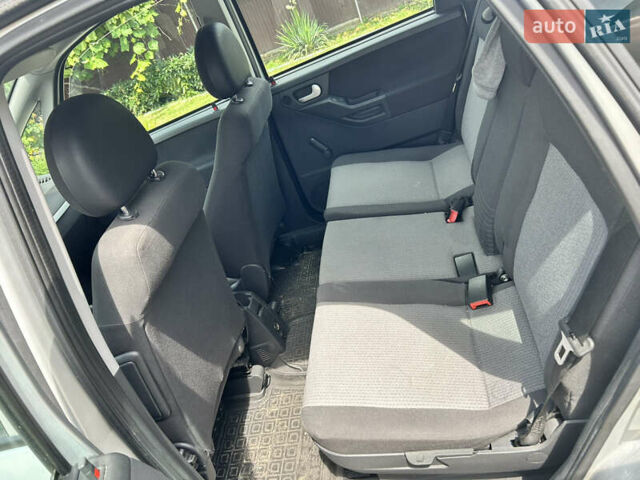 Серый Опель Мерива, объемом двигателя 1.6 л и пробегом 189 тыс. км за 3700 $, фото 8 на Automoto.ua