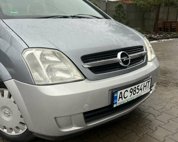 Сірий Опель Меріва, об'ємом двигуна 1.6 л та пробігом 220 тис. км за 3299 $, фото 1 на Automoto.ua