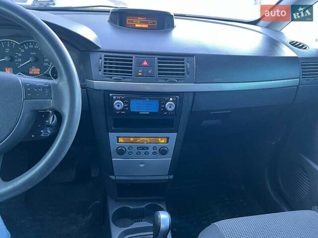 Серый Опель Мерива, объемом двигателя 1.8 л и пробегом 221 тыс. км за 5590 $, фото 26 на Automoto.ua