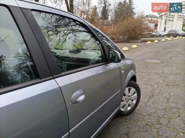 Сірий Опель Меріва, об'ємом двигуна 1.6 л та пробігом 158 тис. км за 3999 $, фото 10 на Automoto.ua