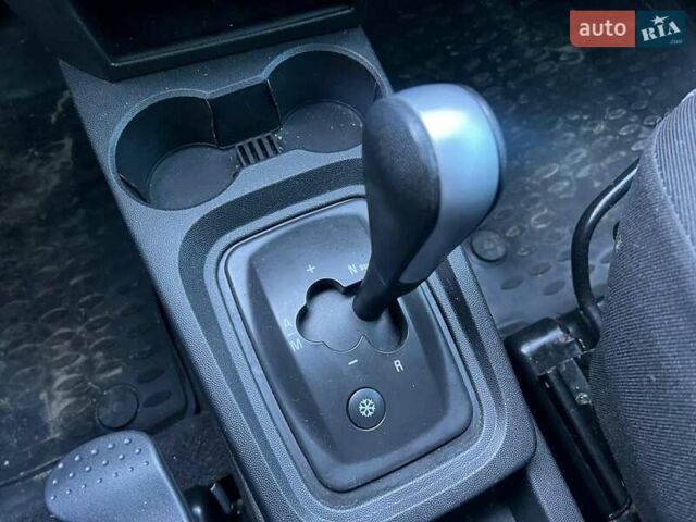 Серый Опель Мерива, объемом двигателя 1.8 л и пробегом 221 тыс. км за 5590 $, фото 29 на Automoto.ua