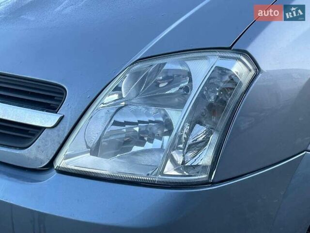 Серый Опель Мерива, объемом двигателя 1.8 л и пробегом 221 тыс. км за 5590 $, фото 12 на Automoto.ua