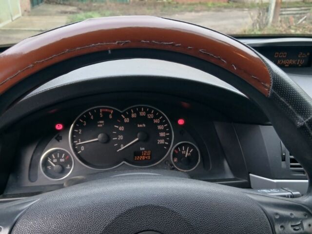 Серый Опель Мерива, объемом двигателя 1.7 л и пробегом 299 тыс. км за 1599 $, фото 6 на Automoto.ua