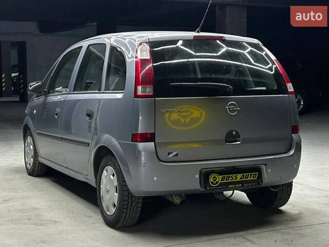 Сірий Опель Меріва, об'ємом двигуна 1.6 л та пробігом 274 тис. км за 4400 $, фото 3 на Automoto.ua