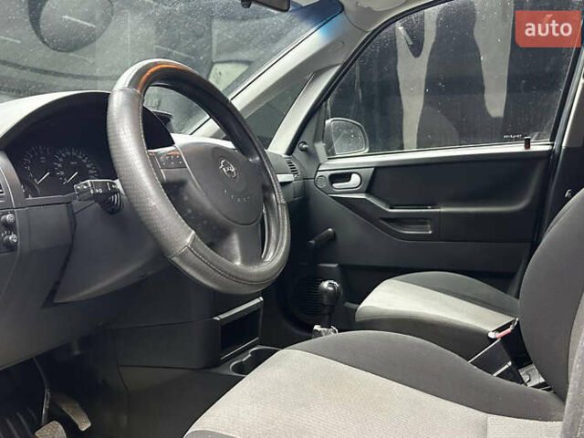 Сірий Опель Меріва, об'ємом двигуна 1.6 л та пробігом 274 тис. км за 4400 $, фото 6 на Automoto.ua