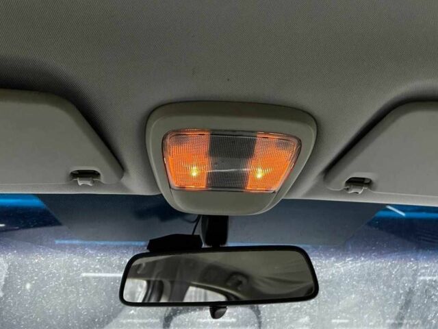 Серый Опель Мерива, объемом двигателя 1.6 л и пробегом 274 тыс. км за 4400 $, фото 12 на Automoto.ua