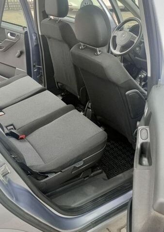 Сірий Опель Меріва, об'ємом двигуна 1.6 л та пробігом 156 тис. км за 5300 $, фото 11 на Automoto.ua