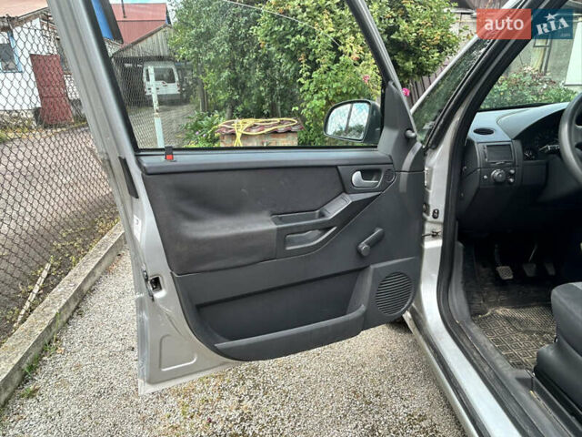 Серый Опель Мерива, объемом двигателя 1.6 л и пробегом 189 тыс. км за 3700 $, фото 14 на Automoto.ua
