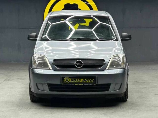 Серый Опель Мерива, объемом двигателя 1.6 л и пробегом 274 тыс. км за 4400 $, фото 1 на Automoto.ua