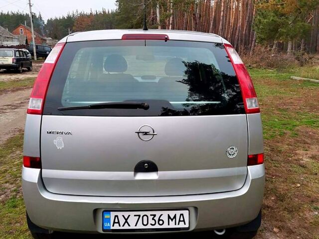 Серый Опель Мерива, объемом двигателя 1.6 л и пробегом 220 тыс. км за 4400 $, фото 7 на Automoto.ua