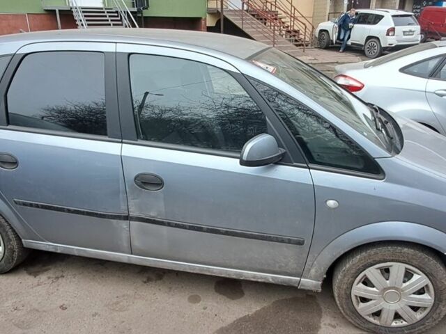 Серый Опель Мерива, объемом двигателя 0 л и пробегом 150 тыс. км за 4300 $, фото 1 на Automoto.ua