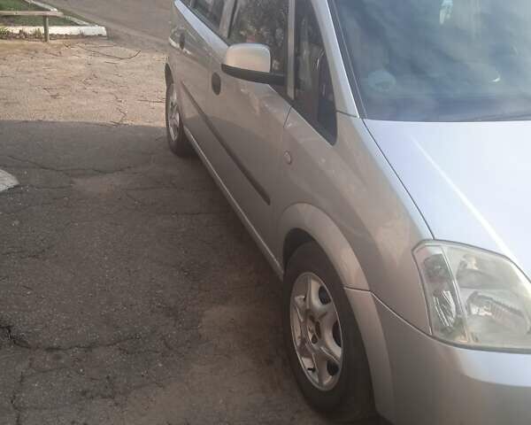 Серый Опель Мерива, объемом двигателя 1.6 л и пробегом 215 тыс. км за 3600 $, фото 5 на Automoto.ua