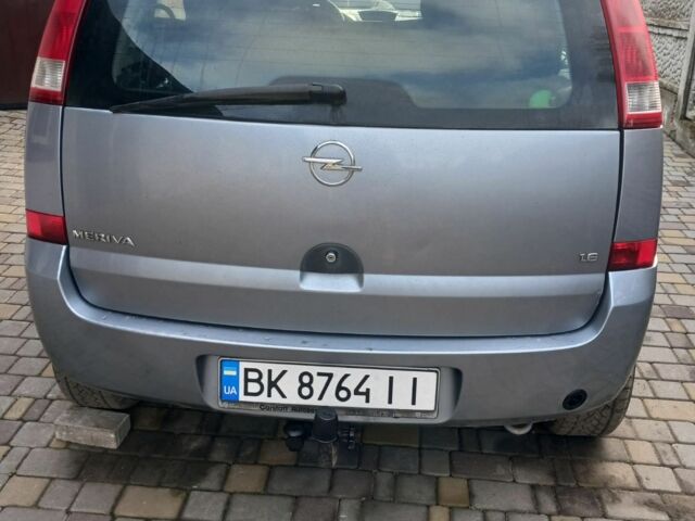 Серый Опель Мерива, объемом двигателя 1.6 л и пробегом 244 тыс. км за 4000 $, фото 7 на Automoto.ua