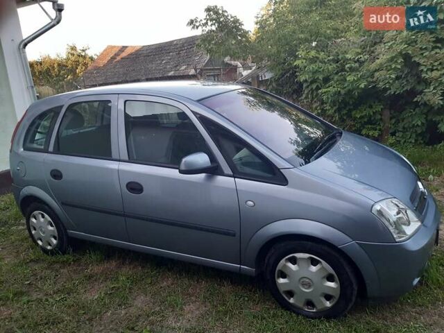 Серый Опель Мерива, объемом двигателя 1.6 л и пробегом 240 тыс. км за 4200 $, фото 3 на Automoto.ua