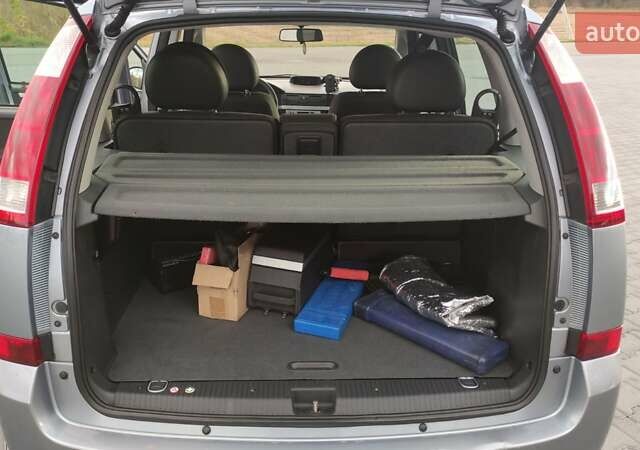 Серый Опель Мерива, объемом двигателя 1.6 л и пробегом 143 тыс. км за 4300 $, фото 20 на Automoto.ua