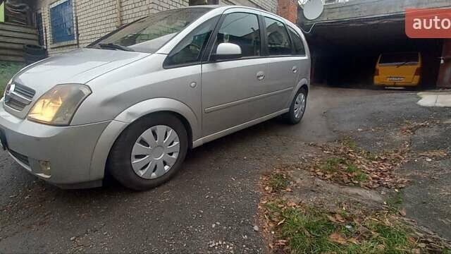 Серый Опель Мерива, объемом двигателя 1.8 л и пробегом 200 тыс. км за 4100 $, фото 16 на Automoto.ua