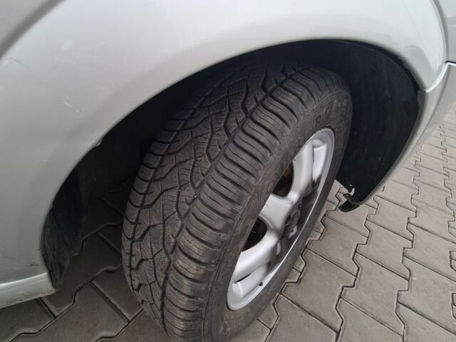 Сірий Опель Меріва, об'ємом двигуна 1.6 л та пробігом 149 тис. км за 3450 $, фото 4 на Automoto.ua