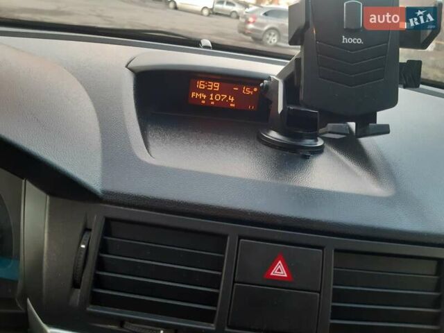 Серый Опель Мерива, объемом двигателя 1.6 л и пробегом 240 тыс. км за 4200 $, фото 9 на Automoto.ua