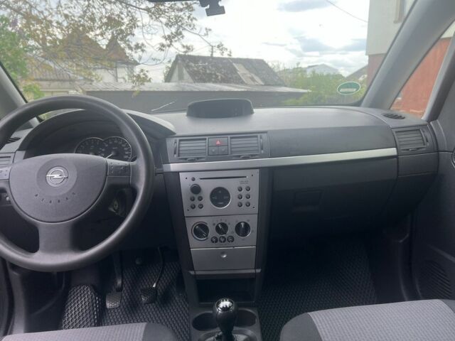 Опель Мерива 2004 в Костополе на Automoto.ua Серый Опель Мерива, объемом двигателя 1.7 л и пробегом 300 тыс. км за 3500 $, фото 5 на Automoto.ua