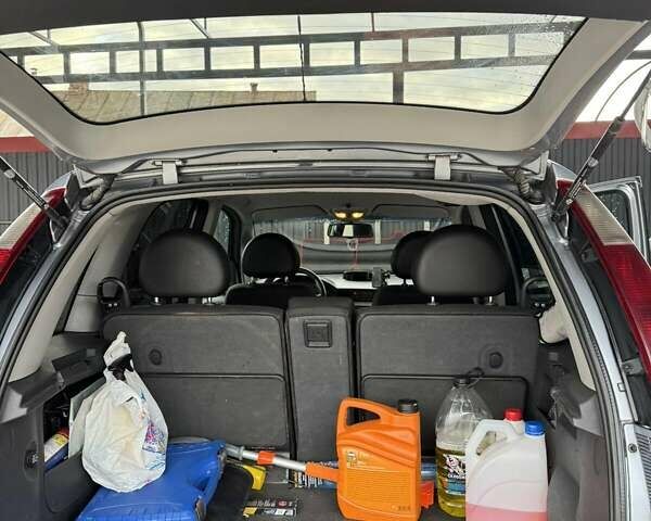 Серый Опель Мерива, объемом двигателя 1.69 л и пробегом 262 тыс. км за 3900 $, фото 9 на Automoto.ua