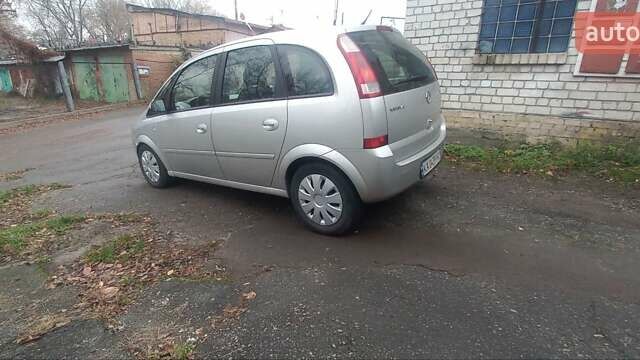 Серый Опель Мерива, объемом двигателя 1.8 л и пробегом 200 тыс. км за 4100 $, фото 17 на Automoto.ua