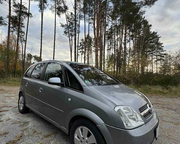 Серый Опель Мерива, объемом двигателя 1.69 л и пробегом 262 тыс. км за 3900 $, фото 6 на Automoto.ua