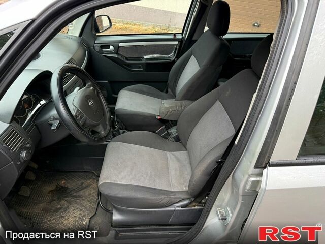 Серый Опель Мерива, объемом двигателя 1.7 л и пробегом 333 тыс. км за 3350 $, фото 10 на Automoto.ua