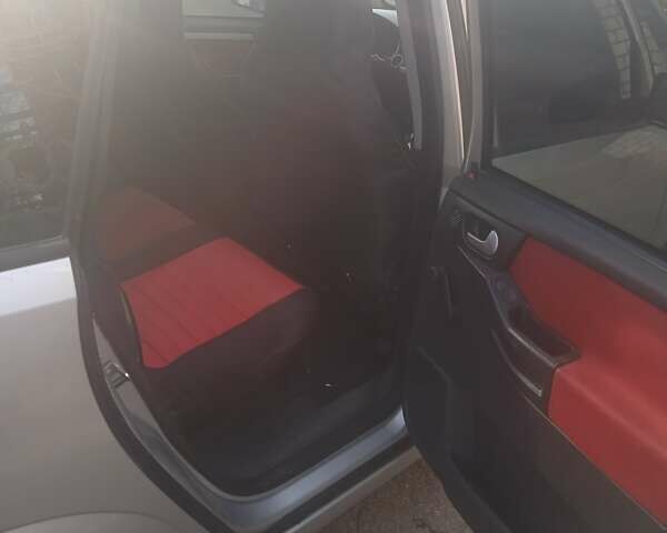 Серый Опель Мерива, объемом двигателя 1.6 л и пробегом 215 тыс. км за 3600 $, фото 1 на Automoto.ua