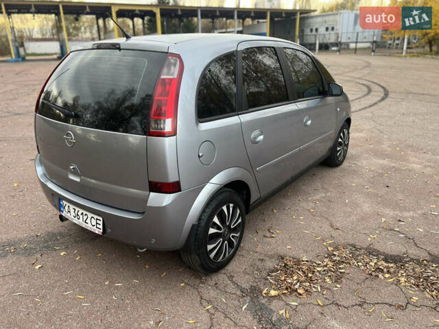 Серый Опель Мерива, объемом двигателя 1.6 л и пробегом 307 тыс. км за 3600 $, фото 17 на Automoto.ua