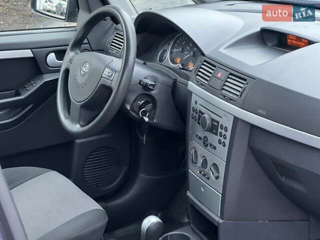 Серый Опель Мерива, объемом двигателя 1.6 л и пробегом 180 тыс. км за 3650 $, фото 19 на Automoto.ua
